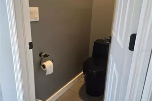 8111 Santa Rosa Ct, Sarasota, FL 34243 - Photo 25