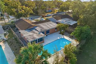 2019 W Jorome Dr, Tampa, FL 33612 - Photo 5