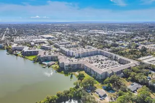 3534 Lake Bayshore Dr, Bradenton, FL 34205 - Photo 27