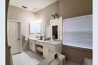 5069 Flagstone Drive, Sarasota, FL 34238 - Photo 15