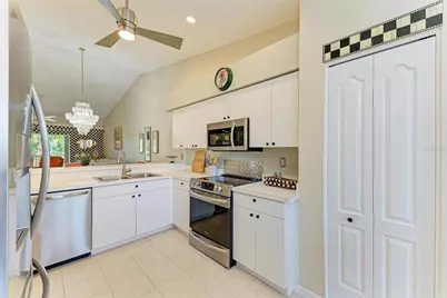 9580 High Gate Drive #1822, Sarasota, FL 34238 - Photo 9