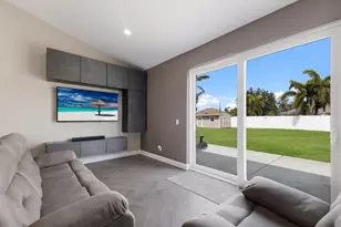 1606 22nd Ave W, Palmetto, FL 34221 - Photo 3