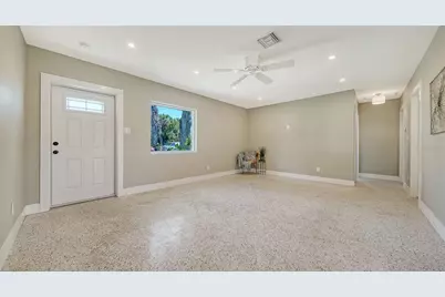 5914 Albert Place, Sarasota, FL 34231 - Photo 3