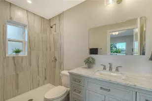 5914 Albert Pl, Sarasota, FL 34231 - Photo 15