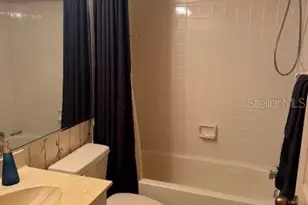 5525 Ashton Lake Dr, Sarasota, FL 34231 - Photo 11