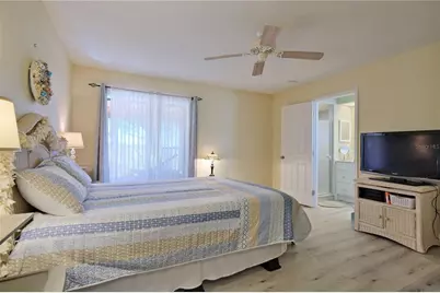3549 65th Avenue Circle E, Sarasota, FL 34243 - Photo 17