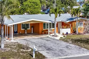 5918 8th Ave Dr W, Bradenton, FL 34209 - Photo 3