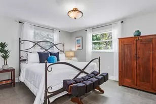 1002 Glebe Ln, Sarasota, FL 34242 - Photo 25