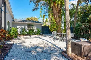 1002 Glebe Ln, Sarasota, FL 34242 - Photo 29