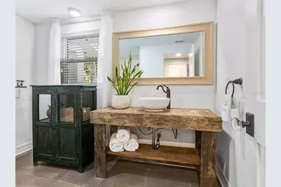 1002 Glebe Lane, Sarasota, FL 34242 - Photo 23