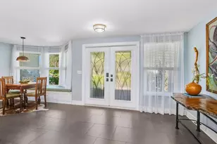 1002 Glebe Ln, Sarasota, FL 34242 - Photo 5