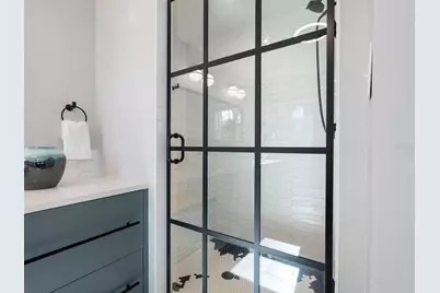 1002 Glebe Lane, Sarasota, FL 34242 - Photo 21