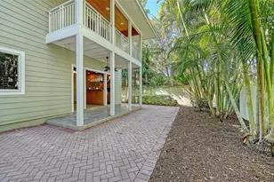 1695 Hyde Park St, Sarasota, FL 34239 - Photo 57