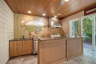 1695 Hyde Park St, Sarasota, FL 34239 - Photo 27