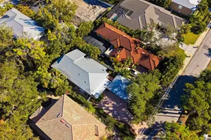 1695 Hyde Park St, Sarasota, FL 34239 - Photo 61