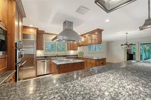 1695 Hyde Park St, Sarasota, FL 34239 - Photo 15