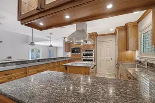 1695 Hyde Park St, Sarasota, FL 34239 - Photo 17