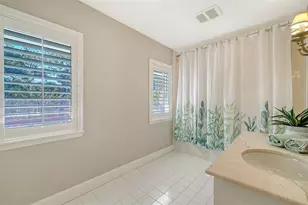 1695 Hyde Park St, Sarasota, FL 34239 - Photo 43