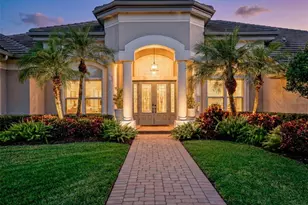 3194 Charles MacDonald Dr, Sarasota, FL 34240 - Photo 3