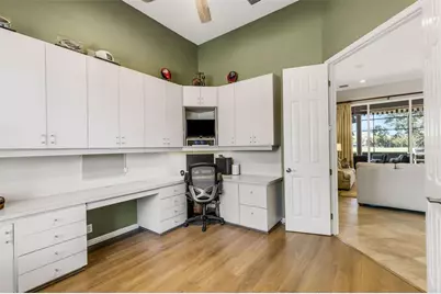3194 Charles Macdonald Drive, Sarasota, FL 34240 - Photo 29
