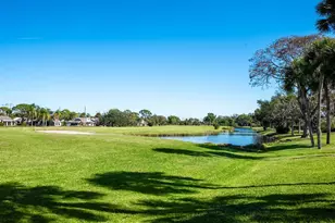 4725 Greencroft Rd, Sarasota, FL 34235 - Photo 5