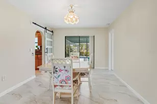 4725 Greencroft Rd, Sarasota, FL 34235 - Photo 9