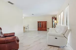 4725 Greencroft Rd, Sarasota, FL 34235 - Photo 11