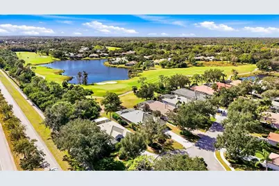 7340 Saint Georges Way, University Park, FL 34201 - Photo 3