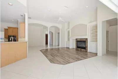 7340 Saint Georges Way, University Park, FL 34201 - Photo 11