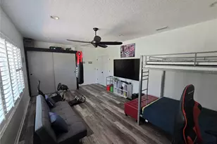 8111 Santa Rosa Ct, Sarasota, FL 34243 - Photo 17