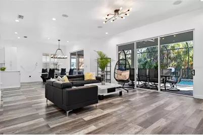 8111 Santa Rosa Court, Sarasota, FL 34243 - Photo 17