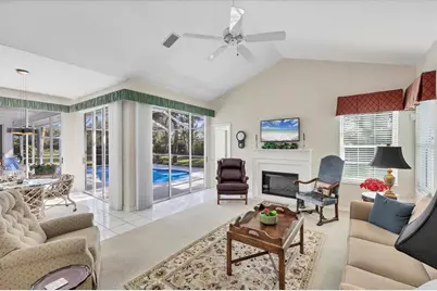 8684 Woodbriar Drive, Sarasota, FL 34238 - Photo 5