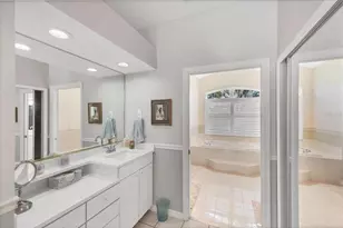 8684 Woodbriar Dr, Sarasota, FL 34238 - Photo 15