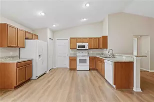 3214 52nd Cir E, Palmetto, FL 34221 - Photo 5