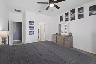 11617 Woodleaf Dr, Lakewood Ranch, FL 34211 - Photo 15