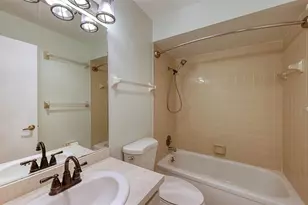 4969 Village Gardens Dr, Sarasota, FL 34234 - Photo 19