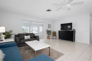 7303 9th Ave W, Bradenton, FL 34209 - Photo 9