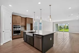 8517 Golden Dawn Ct, Sarasota, FL 34241 - Photo 5