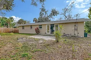 1203 Pineland Ave, Venice, FL 34285 - Photo 21
