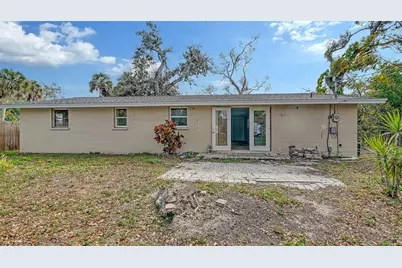 1203 Pineland Avenue, Venice, FL 34285 - Photo 23