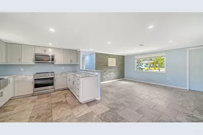 1203 Pineland Avenue, Venice, FL 34285 - Photo 9