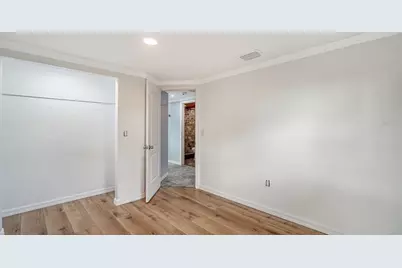 1203 Pineland Avenue, Venice, FL 34285 - Photo 13