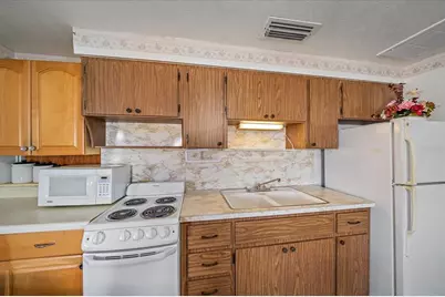 1260 Yoder Avenue, Sarasota, FL 34239 - Photo 23