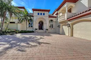 570 S Spoonbill Dr, Sarasota, FL 34236 - Photo 9