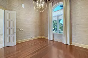 570 S Spoonbill Dr, Sarasota, FL 34236 - Photo 37