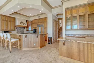 570 S Spoonbill Dr, Sarasota, FL 34236 - Photo 25