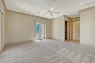 570 S Spoonbill Dr, Sarasota, FL 34236 - Photo 47