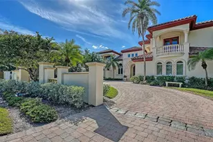 570 S Spoonbill Dr, Sarasota, FL 34236 - Photo 13