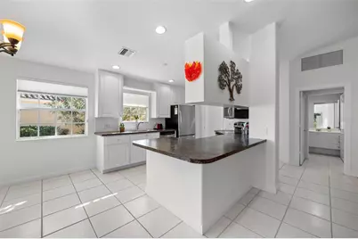 5840 Helicon Place, Sarasota, FL 34238 - Photo 9