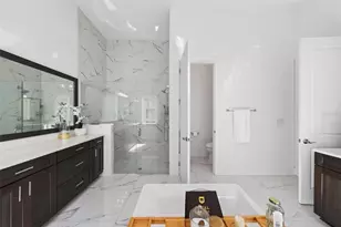 8276 Redonda Loop, Lakewood Ranch, FL 34202 - Photo 59